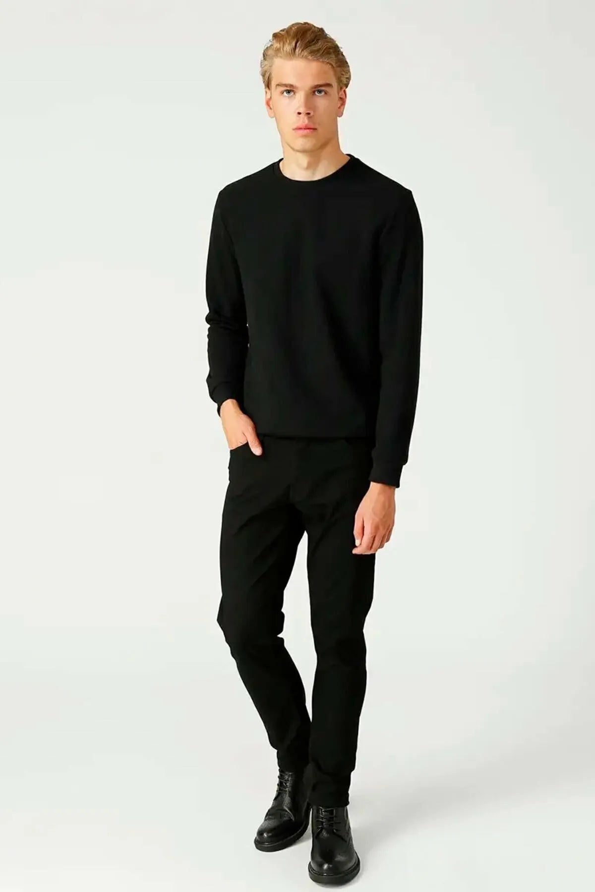 RICARDO LOW RISE SLIM FIT