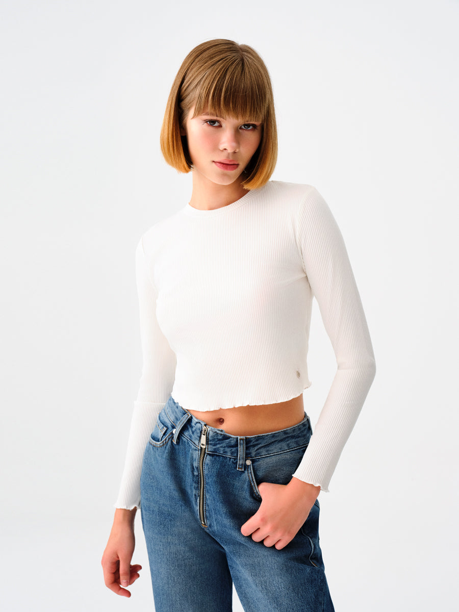White Woman Long Sleeve Blouse