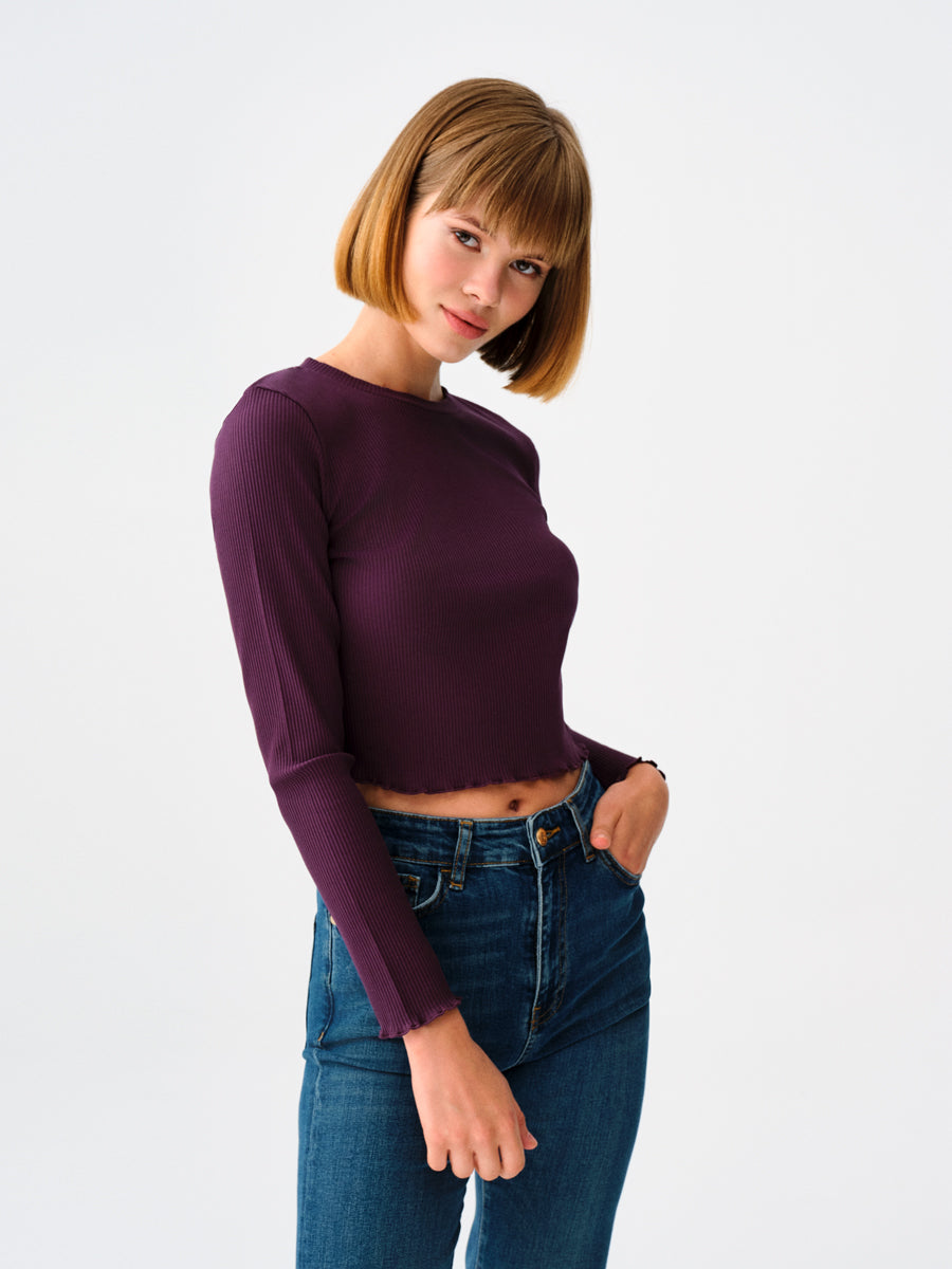 White Woman Long Sleeve Blouse