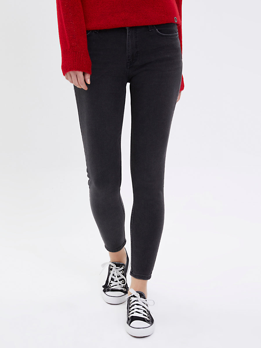 Nicole Skinny Fit Women's Trousers